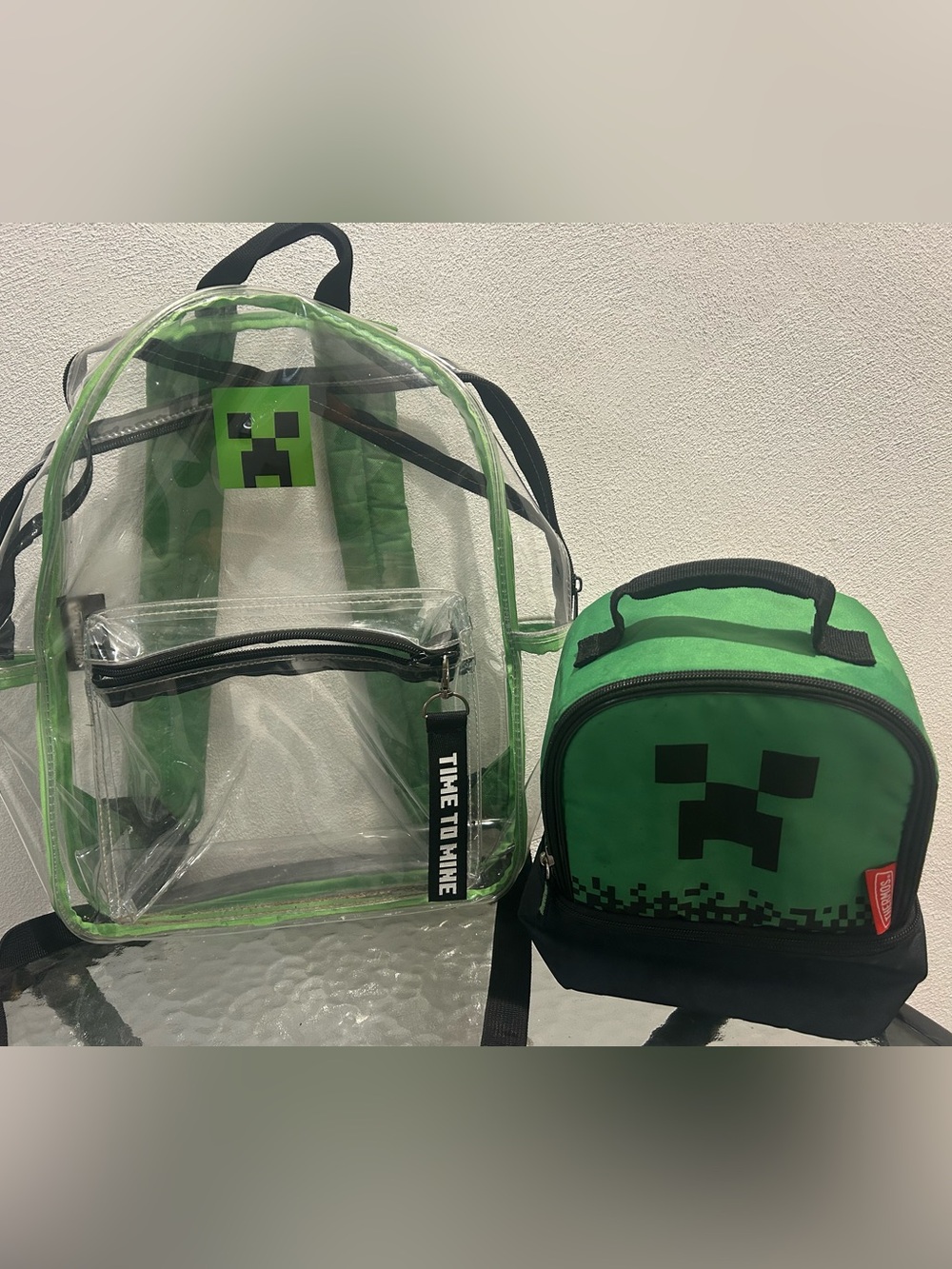 Backpack Minecraft with Matching Green Lunch Bag - Unbranded like new!!